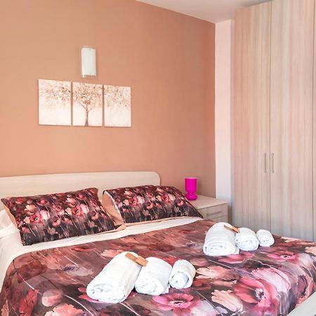Appartement A 2 Passi Da Alba With 6 Beds à Rodello Extérieur photo